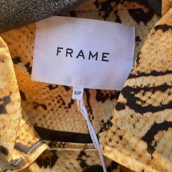 NWT FRAME PYTHON TRENCH COAT - Picture 8 of 9